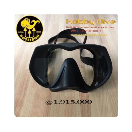 [PSN-0720-160] Poseidon Black Line Mask 